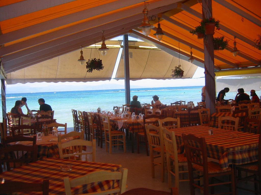 Hotel Avra Aegina Zewnętrze zdjęcie